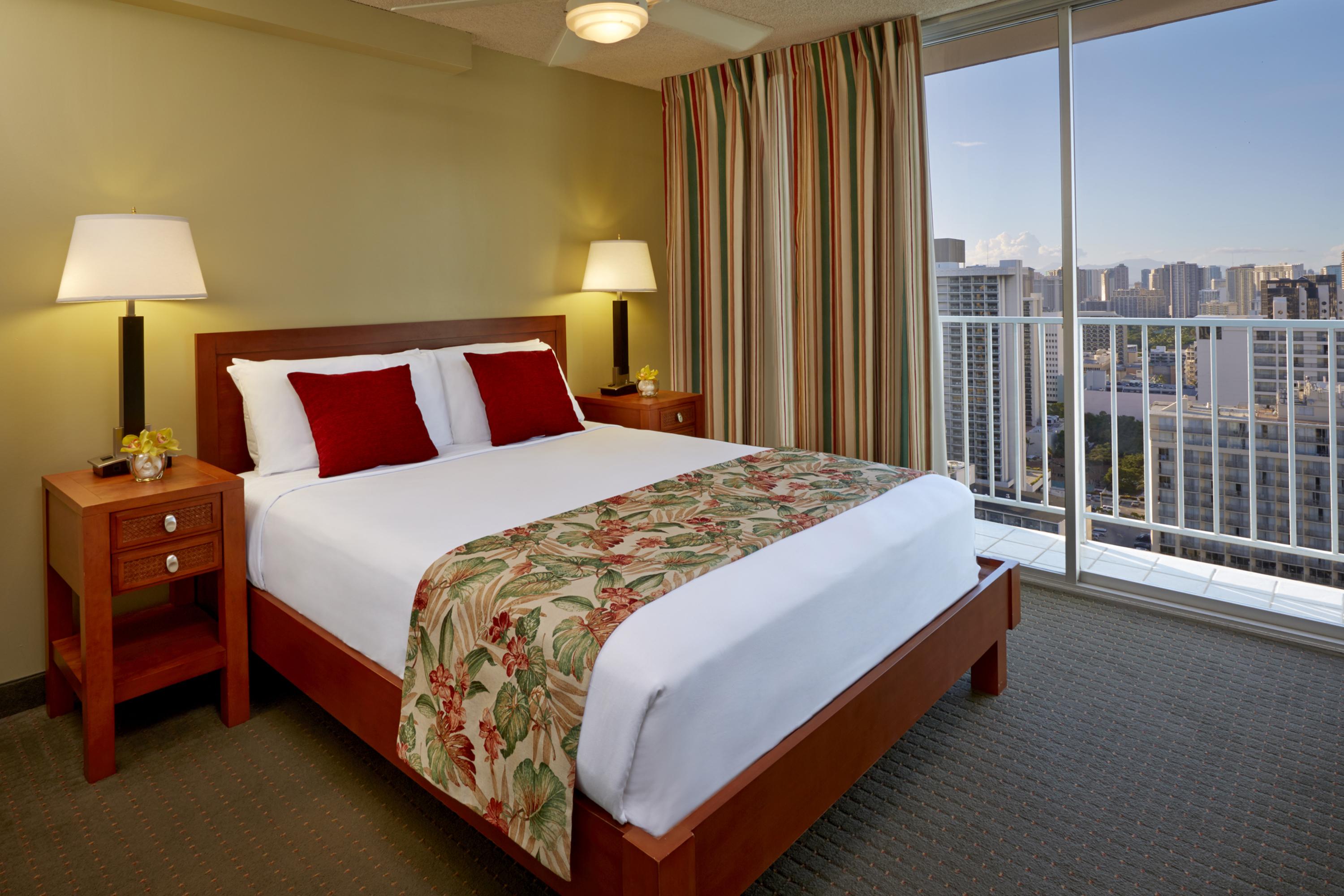 Pacific Monarch Hotel Гонолулу Экстерьер фото