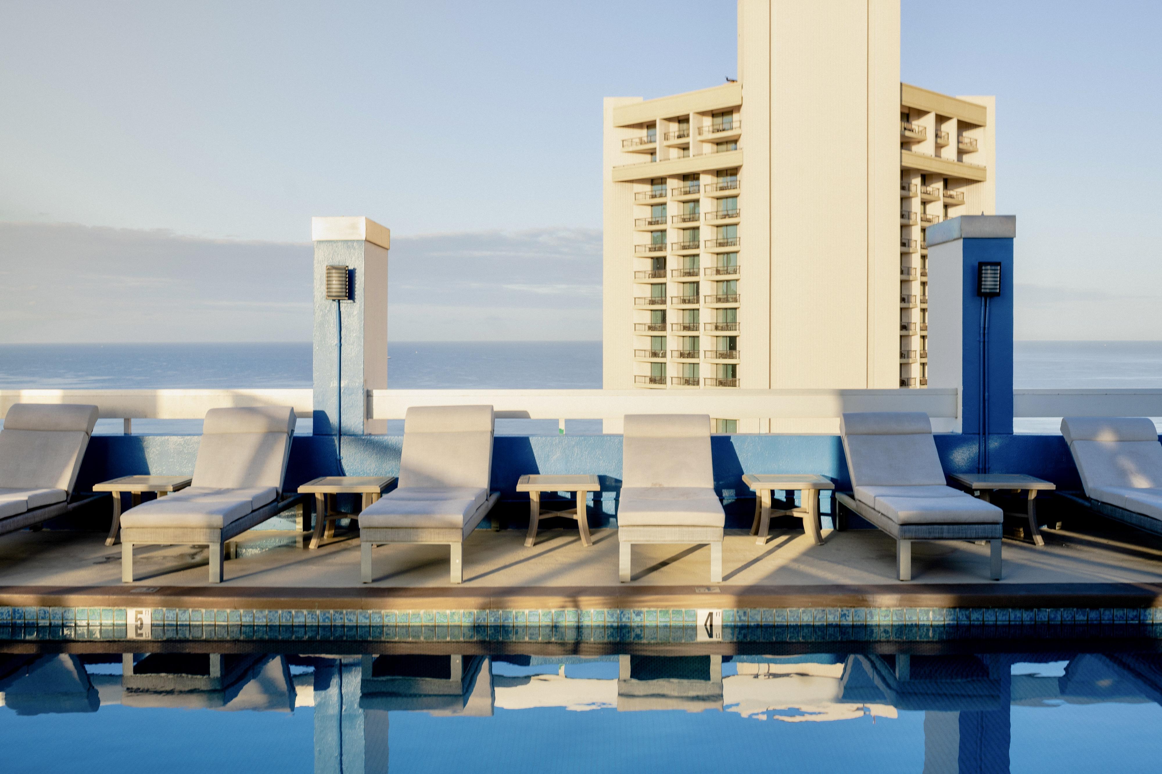 Pacific Monarch Hotel Гонолулу Экстерьер фото