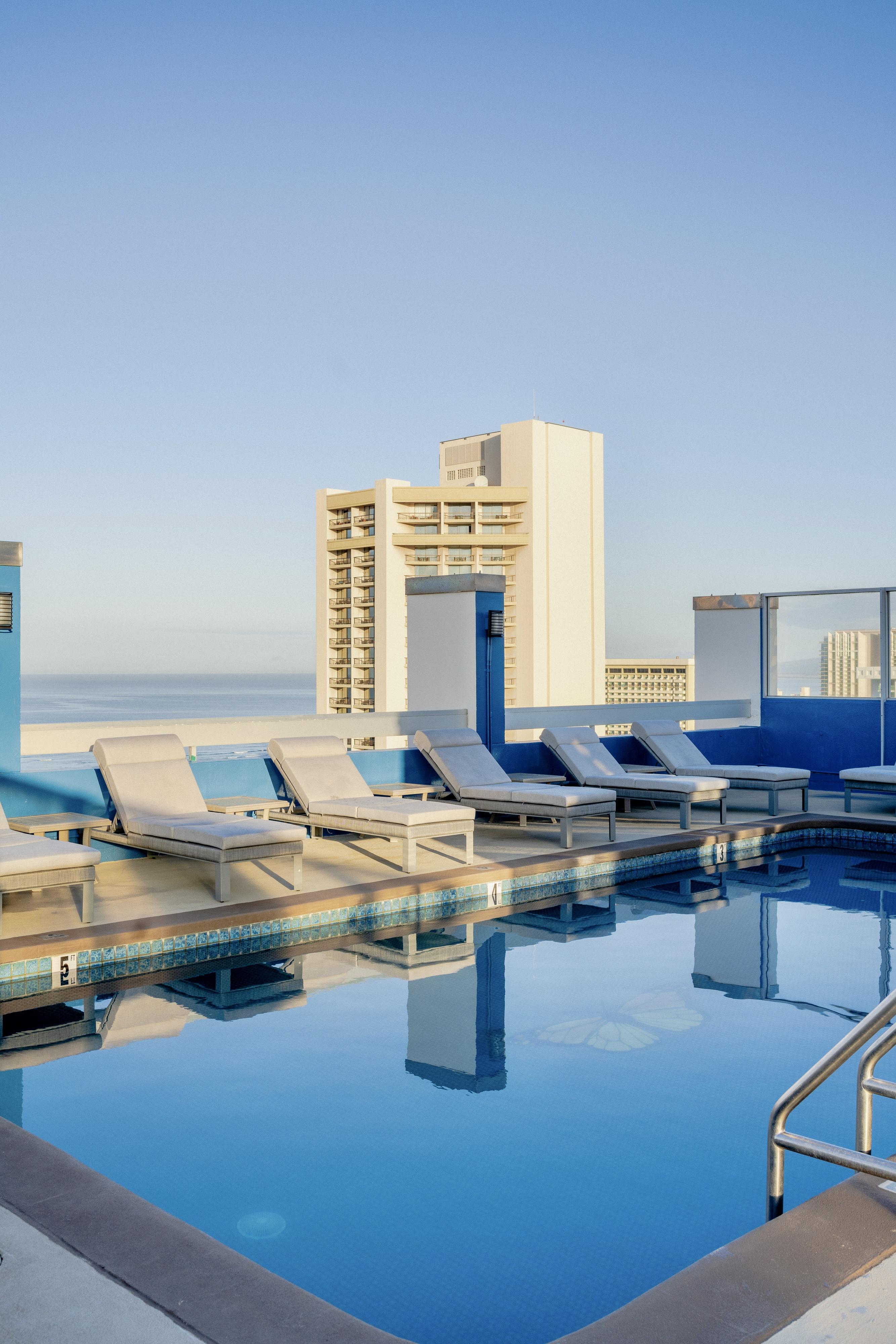 Pacific Monarch Hotel Гонолулу Экстерьер фото