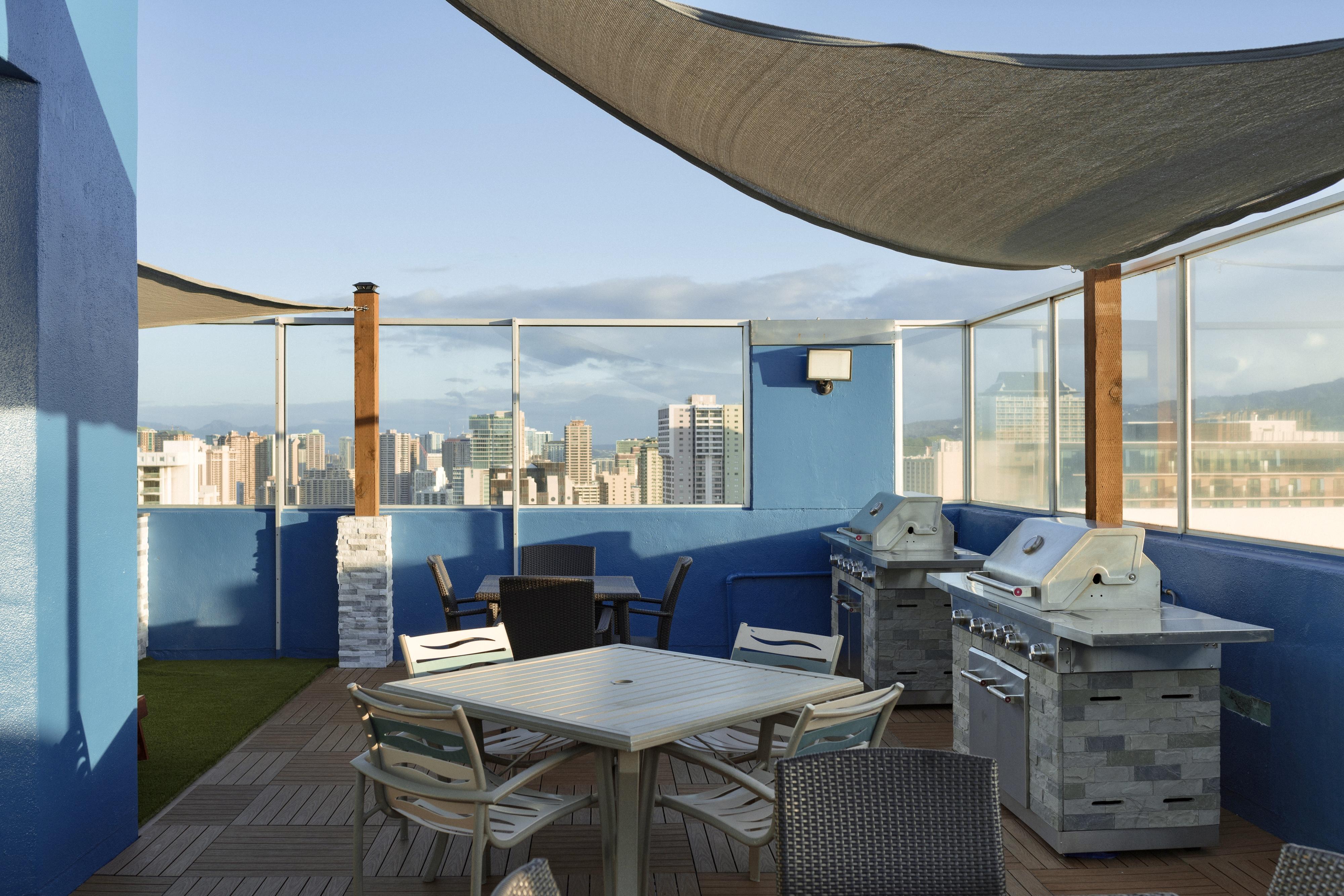 Pacific Monarch Hotel Гонолулу Экстерьер фото